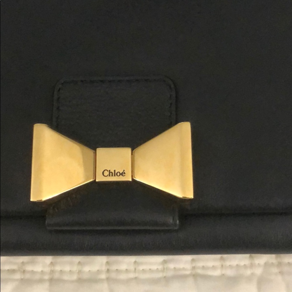 Vintage Chloe Black Crossbody Bag with Gold bow Accent 🎀 - Picture 4 of 8